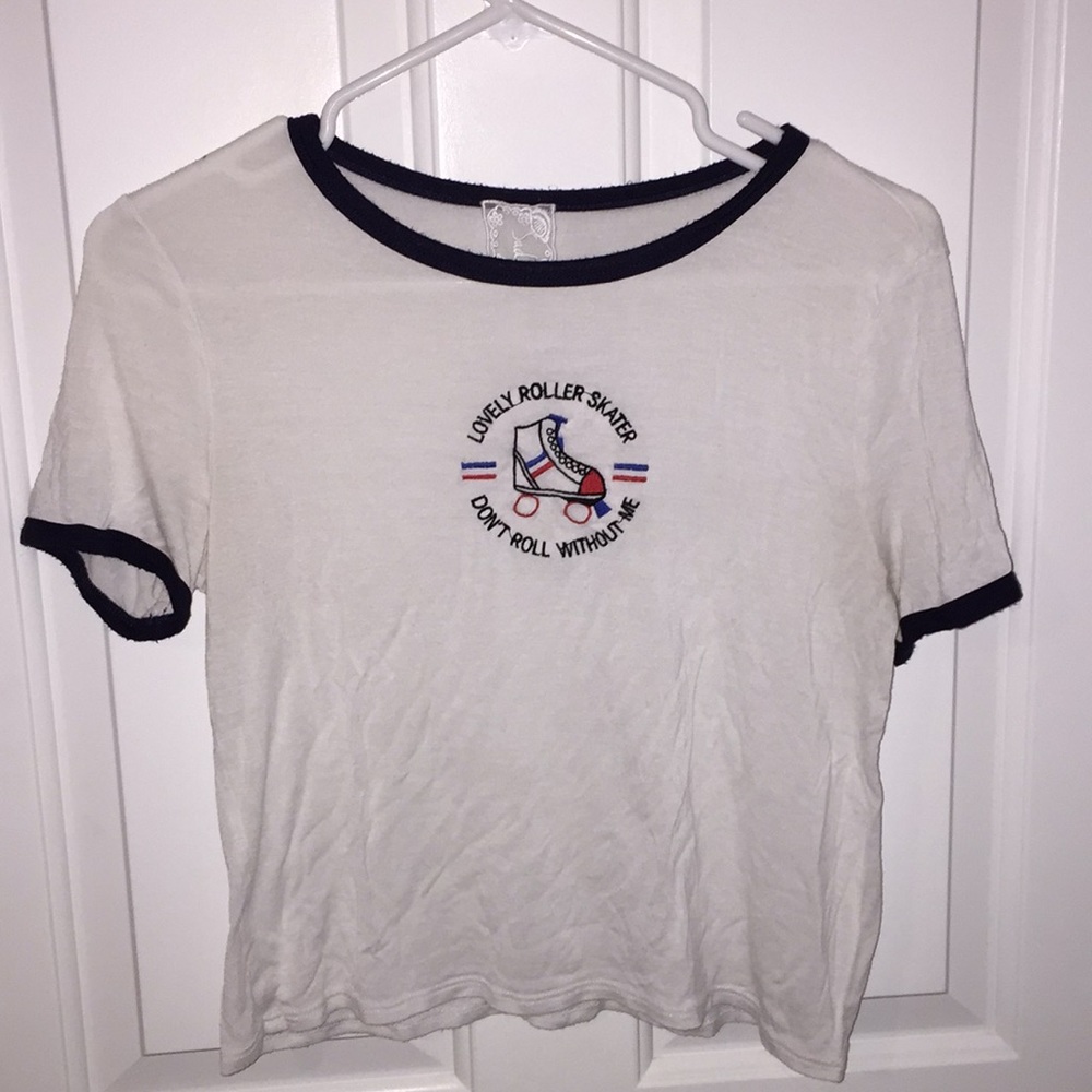 White cropped tshirt